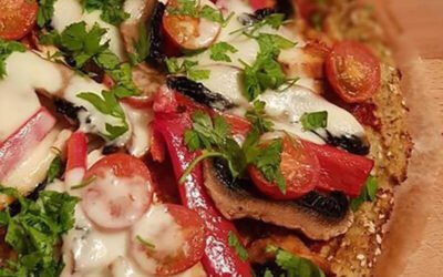 Pizza na&nbsp;spodzie z&nbsp;kalafiora