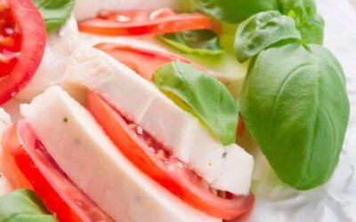 Sałatka Caprese z&nbsp;octem balsamicznym