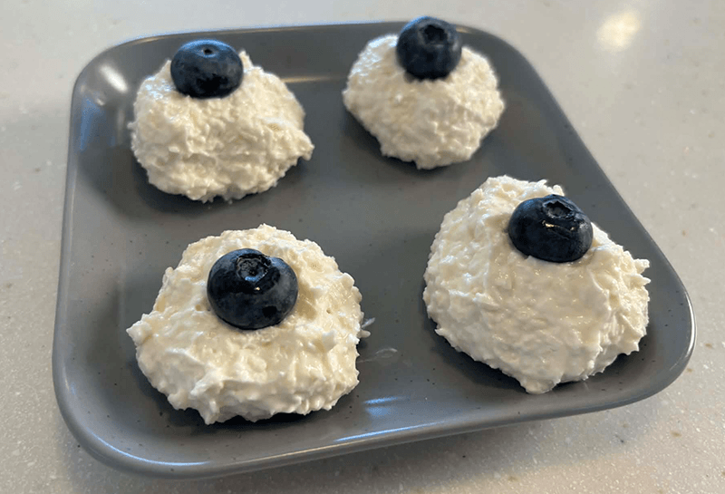 Słodkie zdrowe pokusy- Fit mrożone kulki kokosowe