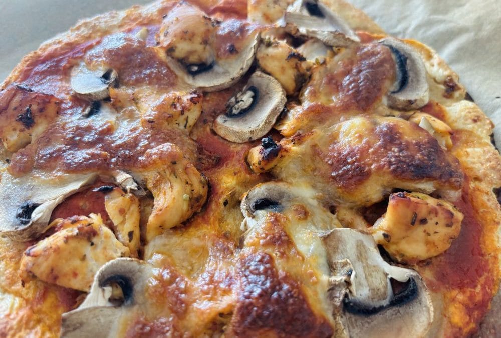 Pizza na&nbsp;spodzie z&nbsp;twarogu