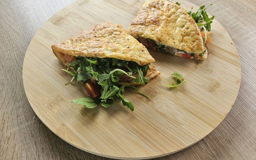 Wrap z&nbsp;serka wiejskiego bez&nbsp;mąki